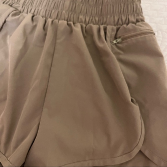 LaLa Womens Workout Shorts with Zip Pocket Running Shorts with Liner S - Picture 5 of 17